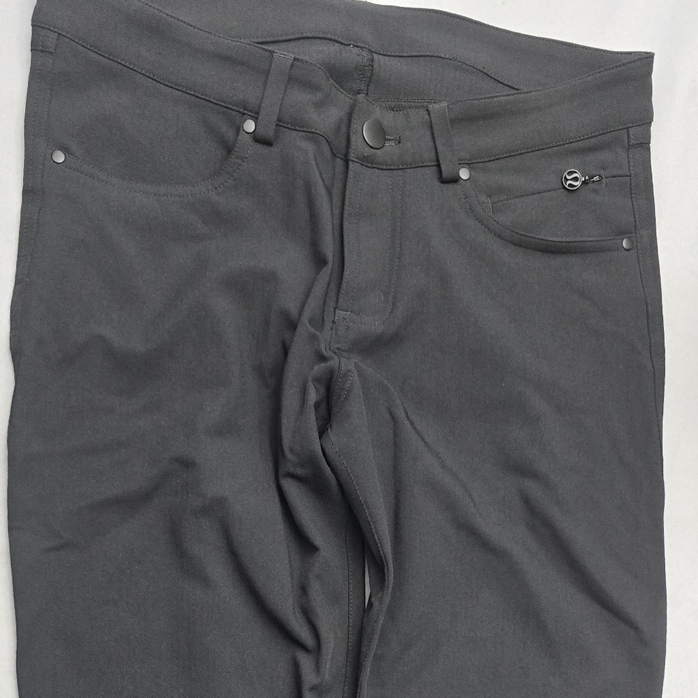 Lululemon pant size 6